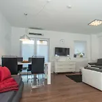 Arena Apartment 5-Stars Premium-Accommodation